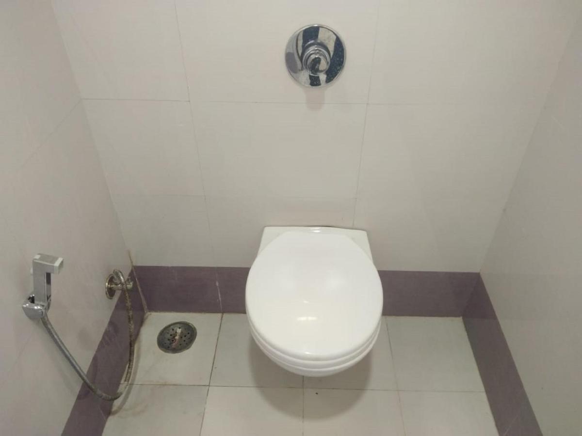 Hotel Krishna Exotica 艾哈迈德讷格尔 外观 照片
